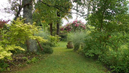 Au coeur du jardin © DRAC SB,  2015.