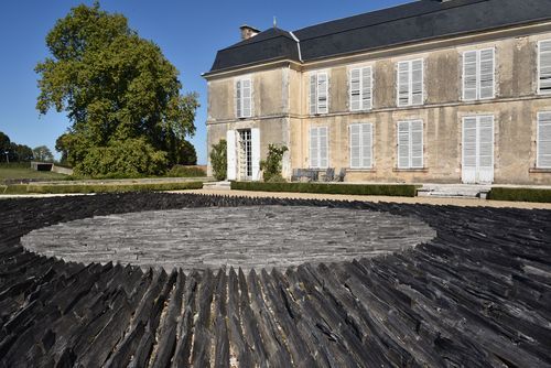Parc et jardin de l'Abrégement - « Pool of light », oeuvre d'Andy Goldsworthy © Anne Chopin