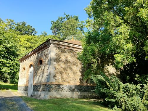 Parc de Montagrier - Bâtiment dans le parc © DRAC Stéphanie Bérusseau, RDVJ 2022